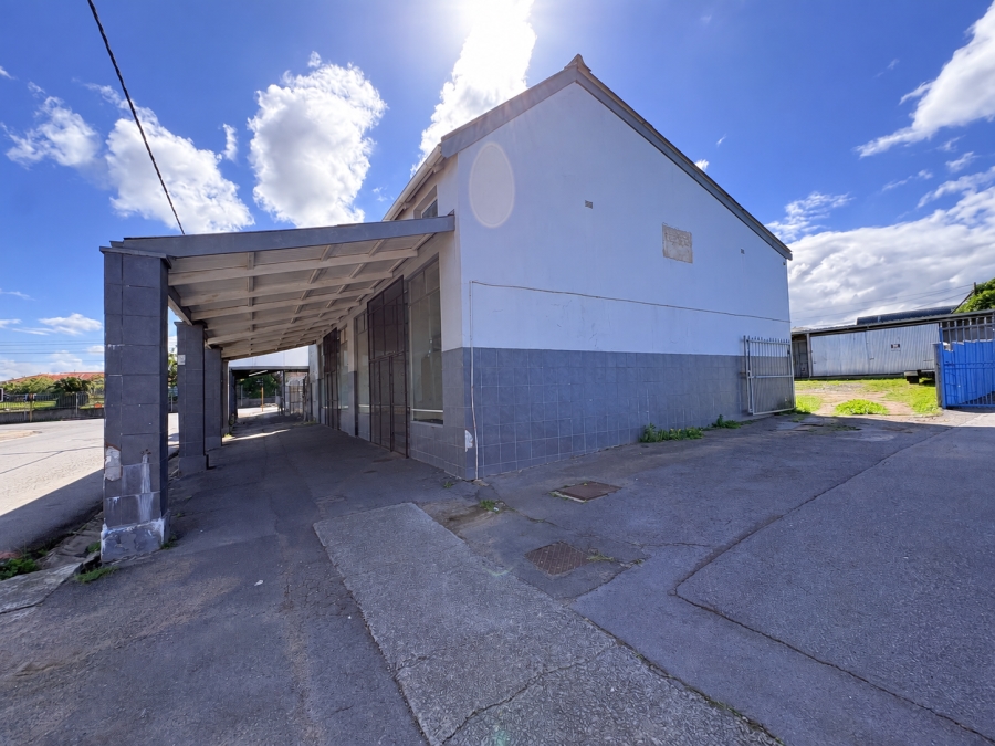 Commercial Property for Sale in Vincent Eastern Cape